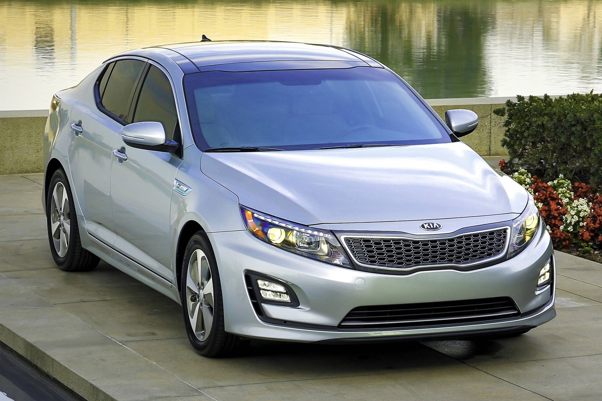 2016 Kia Optima Hybrid VINs, Configurations, MSRP & Specs AutoDetective